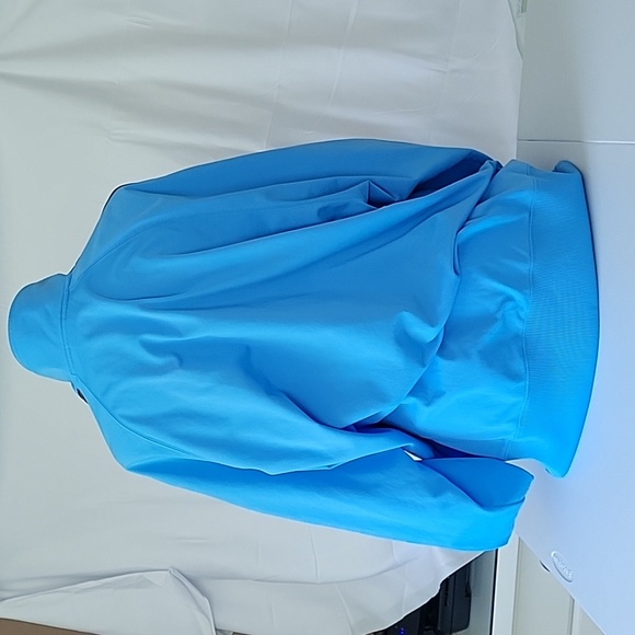 Nike - Picture 2 of 4